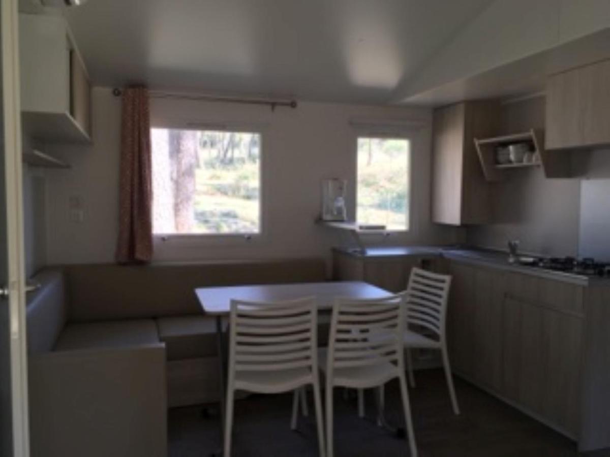 Camping La Simioune En Provence Боллен Екстер'єр фото