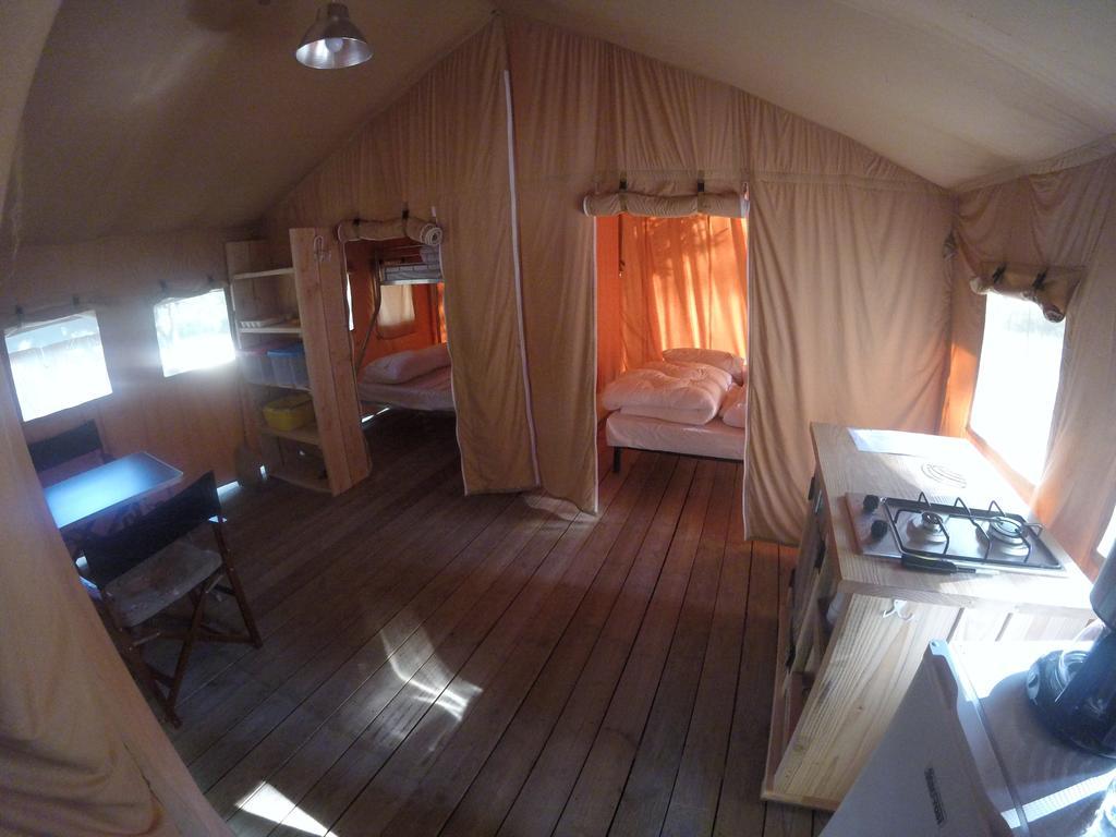 Camping La Simioune En Provence Боллен Екстер'єр фото